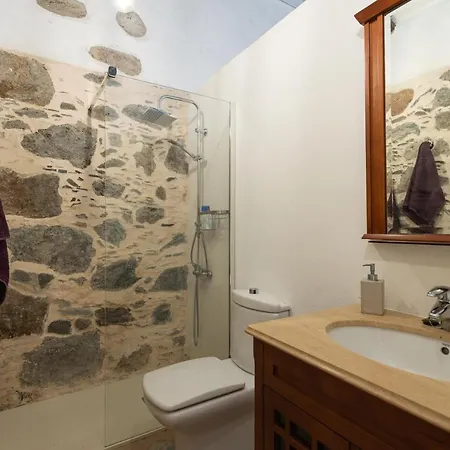 Vv La Casa Nueva Jacuzzi 6p, Wifi ,bbq, Ac Holiday home